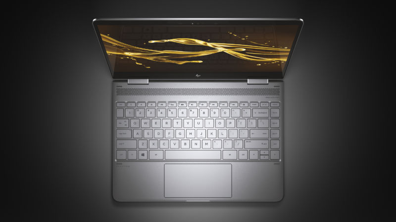 HP adds thunderbolt 3 to their entire line, Apple gives up?