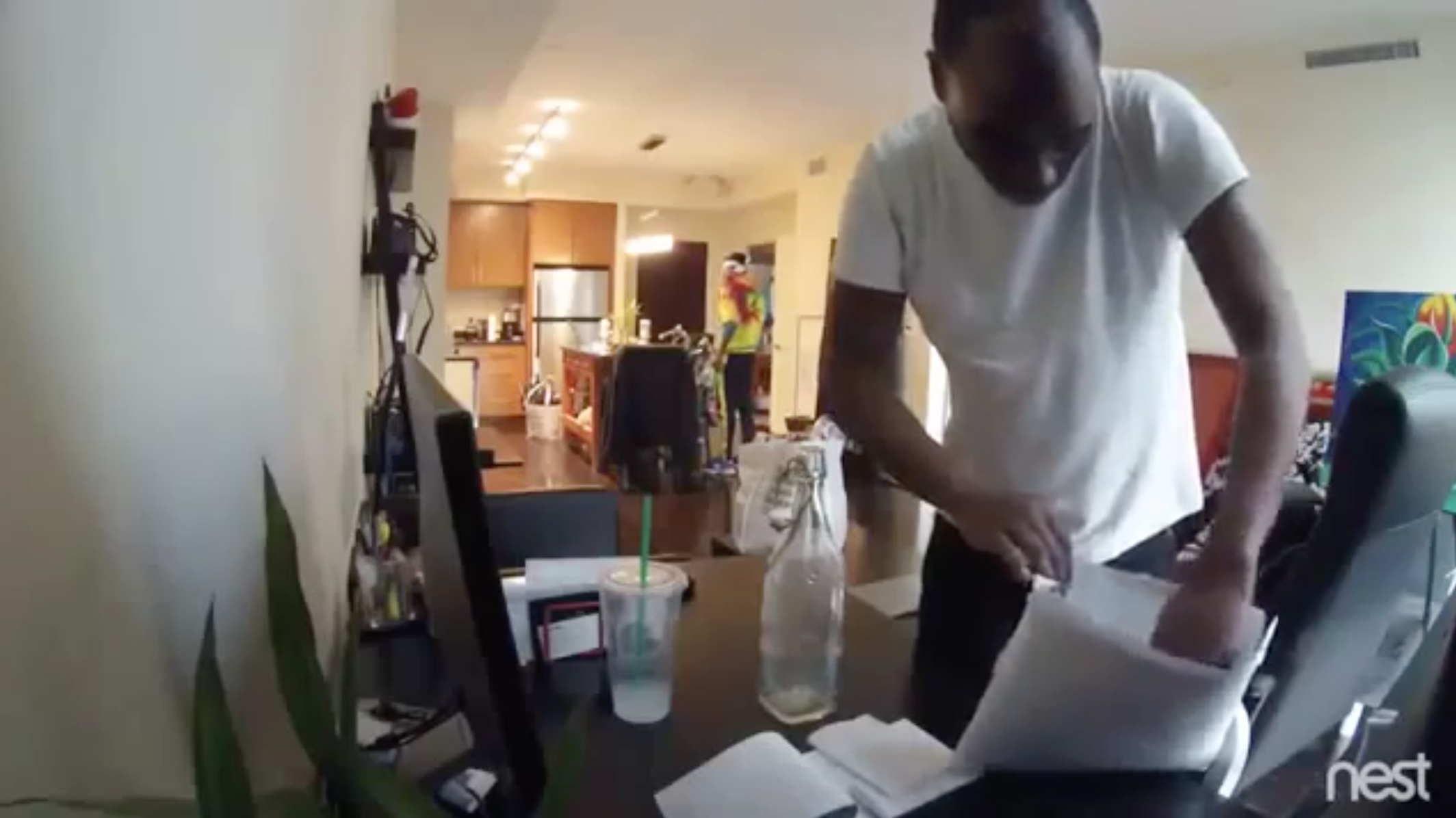 Handy Identity Theft Photo